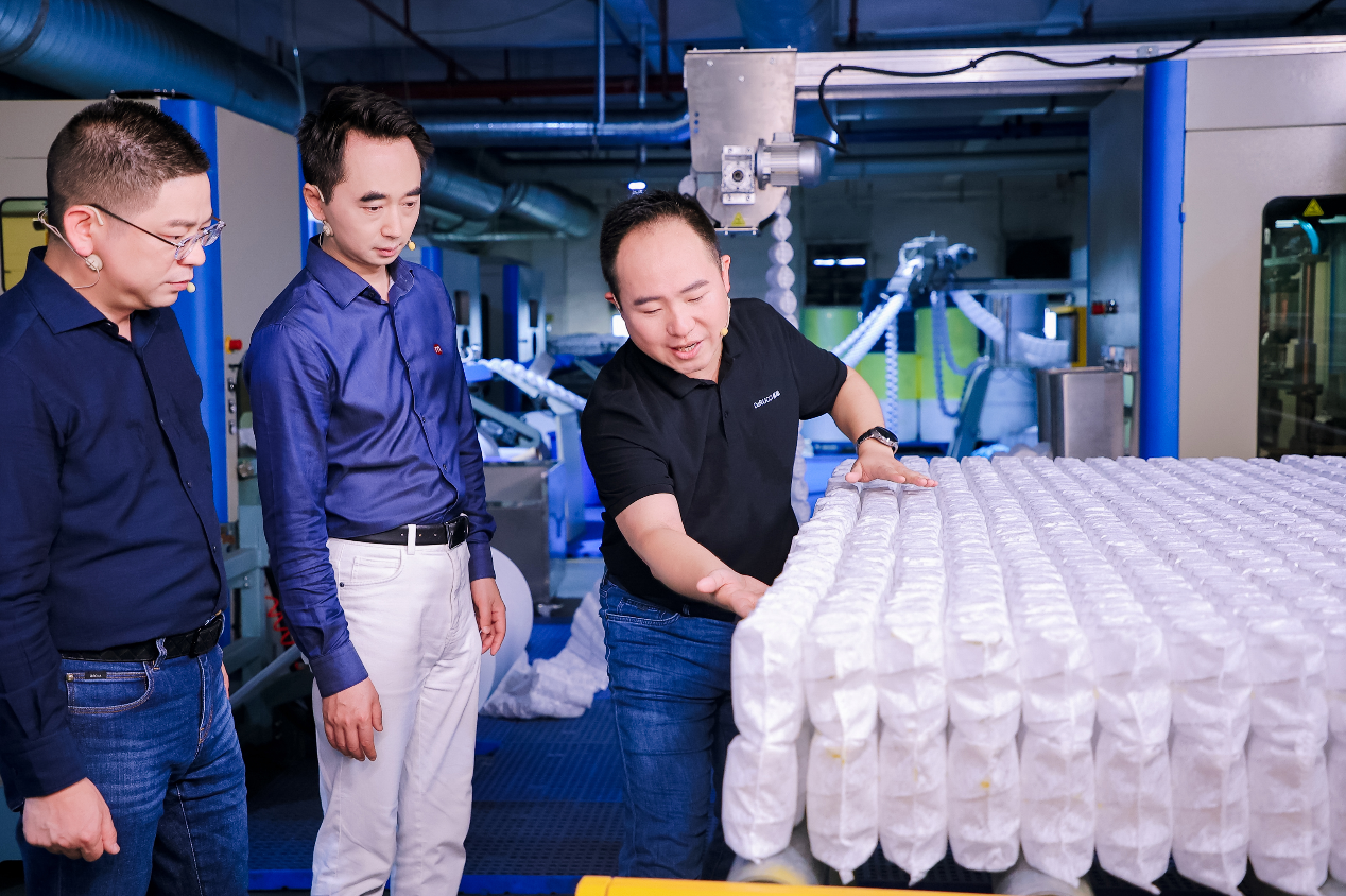 刘润走进慕思 探访“一张好床垫”背后的故事