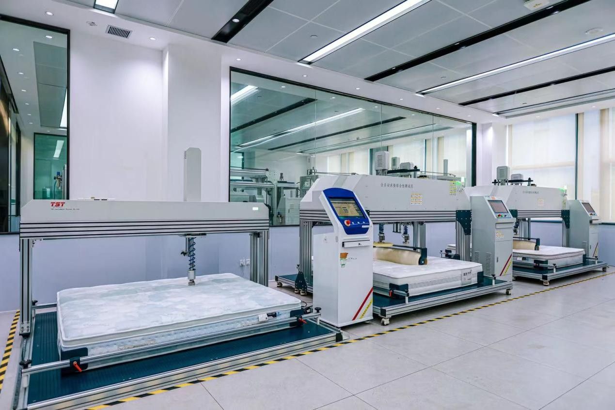 刘润走进慕思 探访“一张好床垫”背后的故事