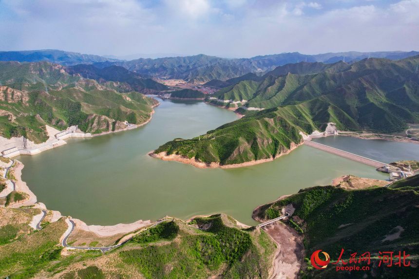 河北丰宁:藏在大山中的巨型“充电宝”