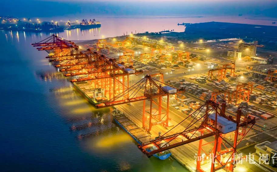 唐山京唐港：智慧港口装卸忙