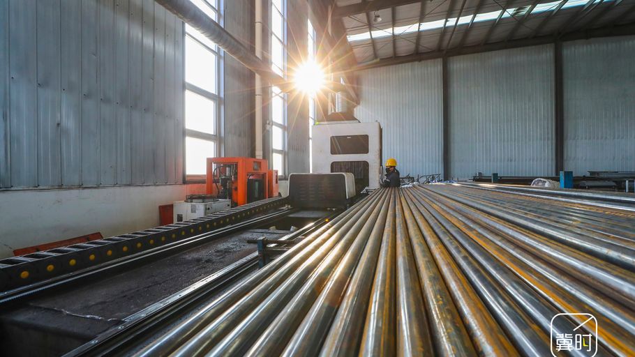 唐山海港：出口产品生产外运忙