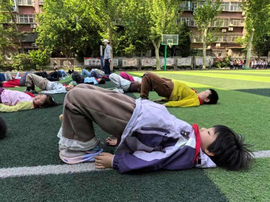 高校专业力量进校园 科学矫姿守护青少年健康
——河北体育学院团队在石家庄市中小学开展体姿体态筛