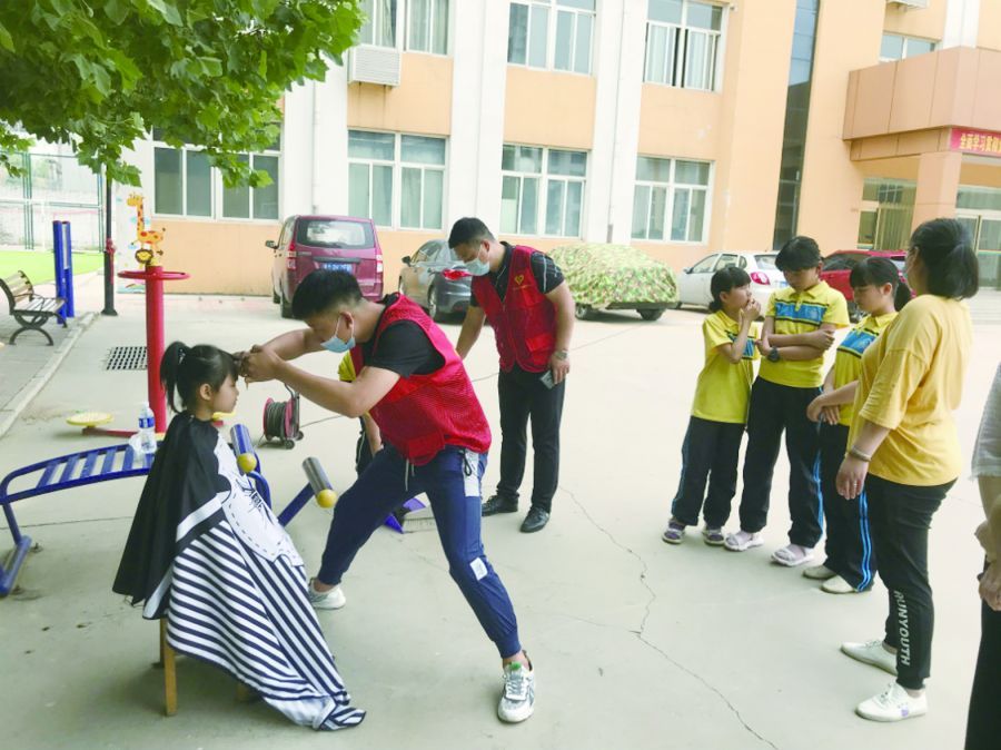 社区 太保路社区开展&ldquo;传递阳光 收获幸福&rdquo;志愿活动