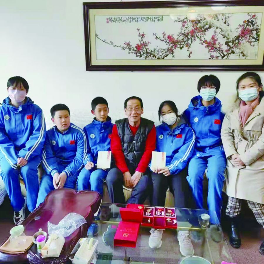 社区 西苑街道组织辖区青少年聆听红色故事 树立正确价值观