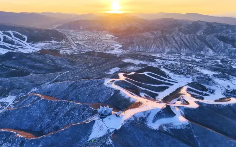 奋进的河北 | 冰雪经济 热力无限