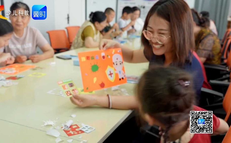 跨越血缘的温暖合力：不同身份志愿者托起孩子未来